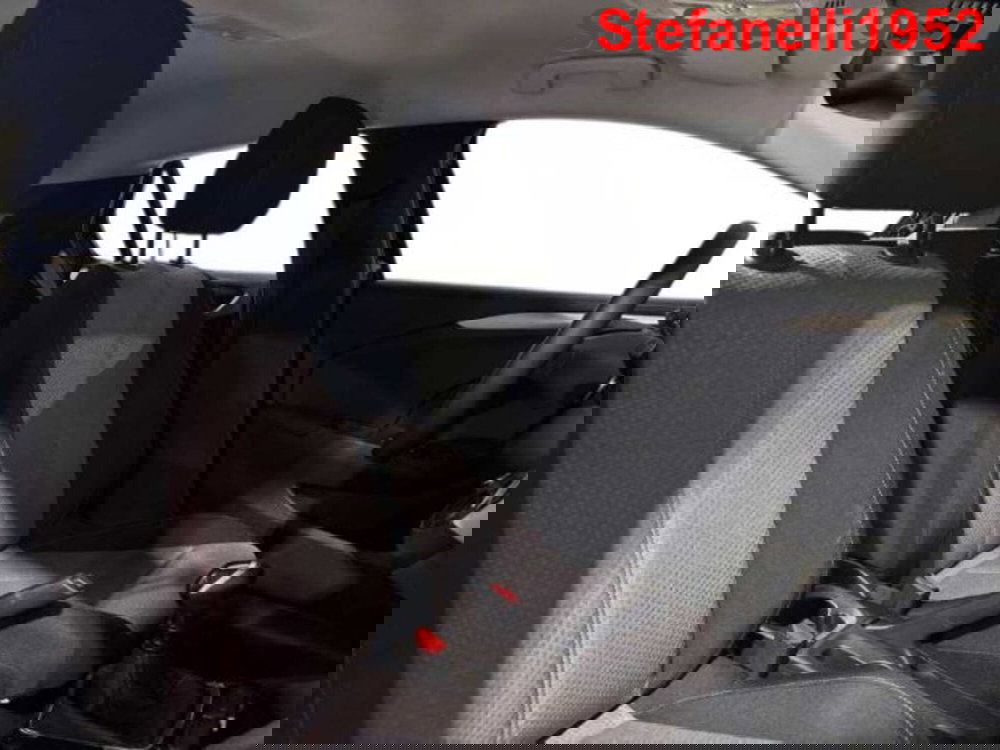 Opel Corsa nuova a Bologna (16)