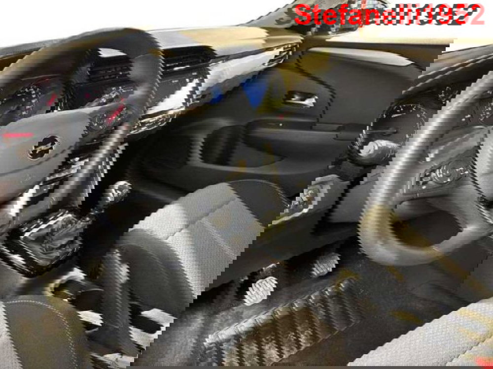 Opel Corsa nuova a Bologna (11)