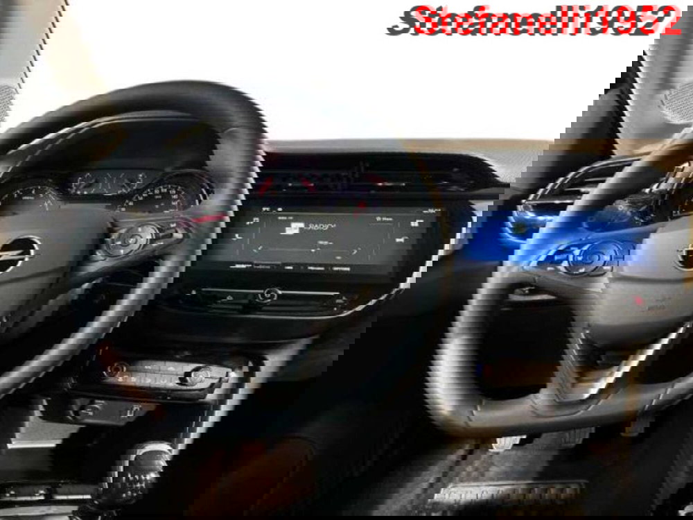 Opel Corsa nuova a Bologna (14)