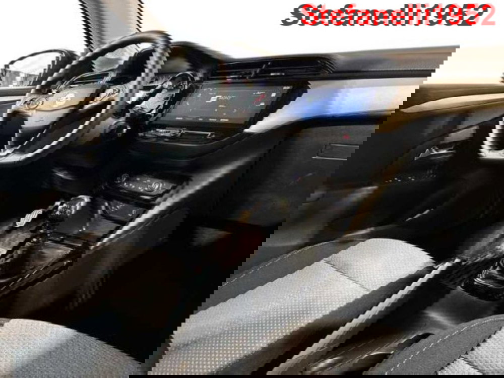 Opel Corsa nuova a Bologna (15)