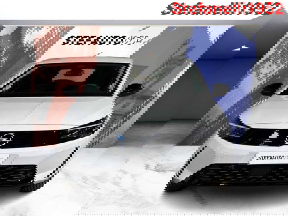 Opel Corsa nuova a Bologna (4)