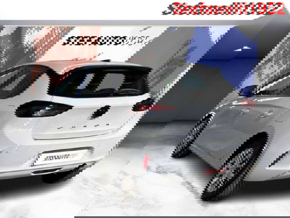 Opel Corsa nuova a Bologna (5)