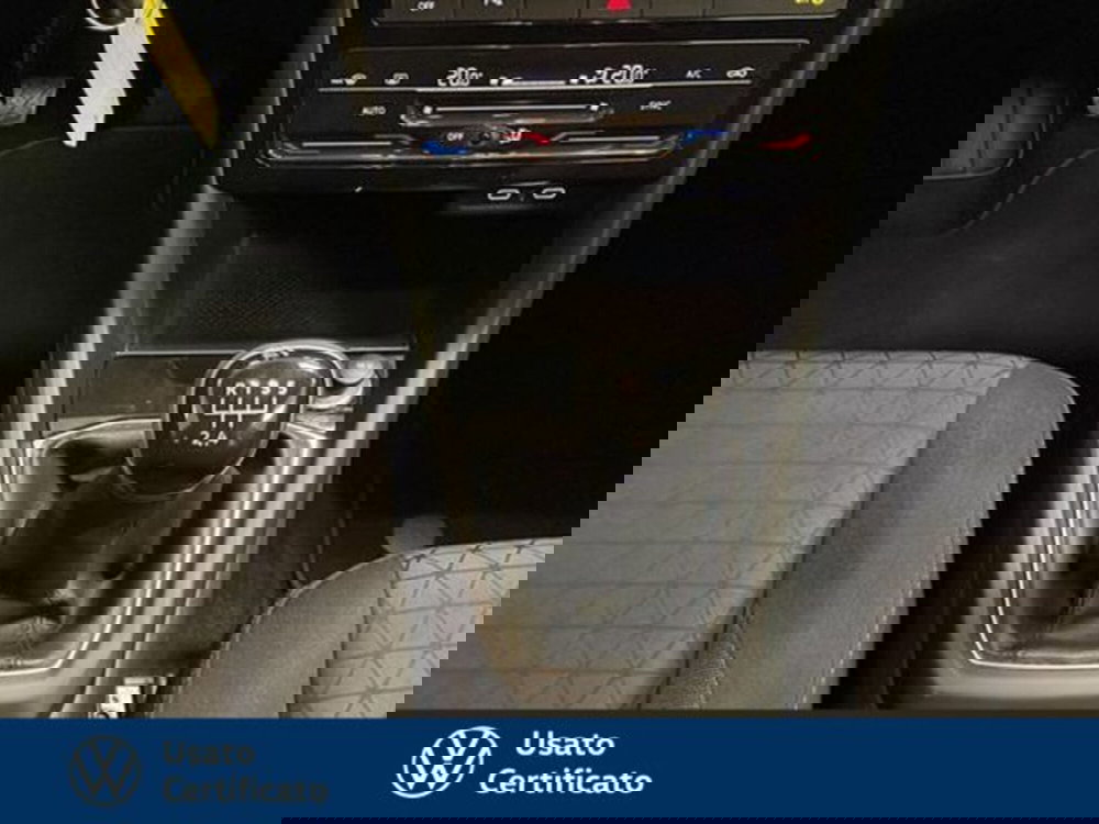 Volkswagen T-Cross usata a Vicenza (12)