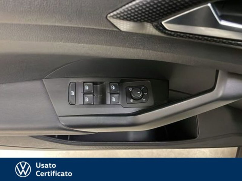 Volkswagen T-Cross usata a Vicenza (14)