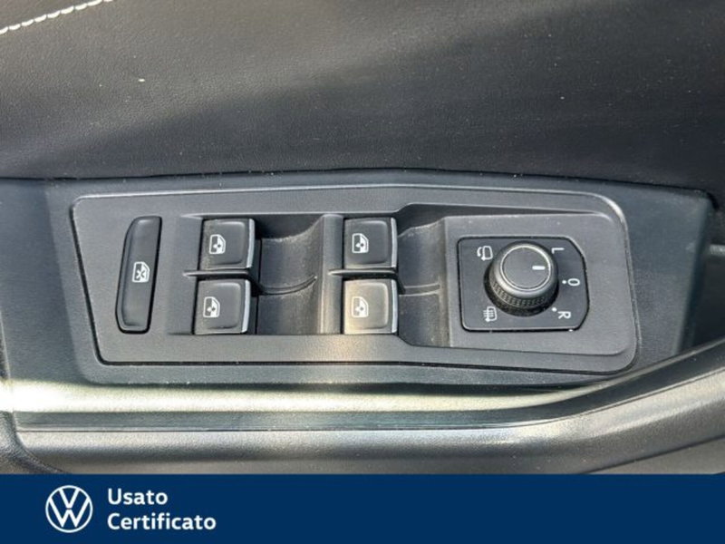 Volkswagen T-Roc usata a Vicenza (12)