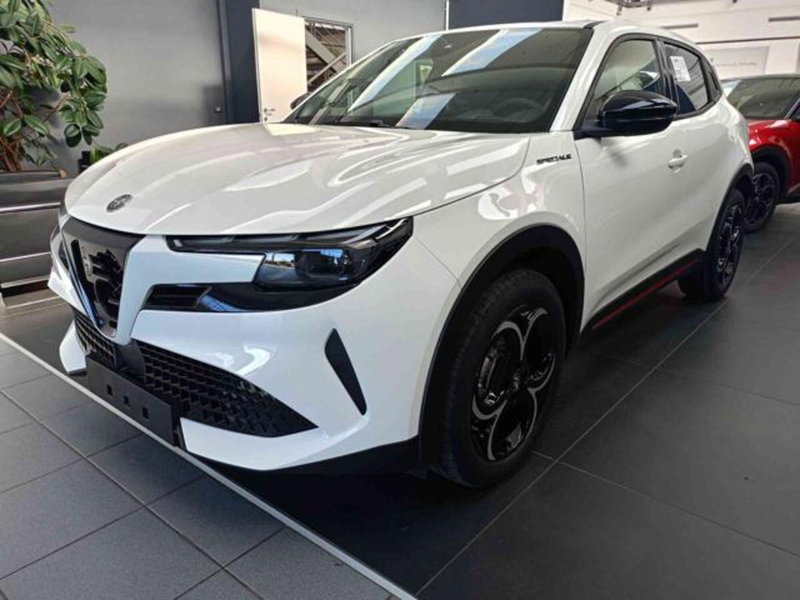 Alfa Romeo Junior nuova a Vercelli (3)