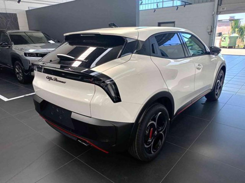 Alfa Romeo Junior nuova a Vercelli (7)