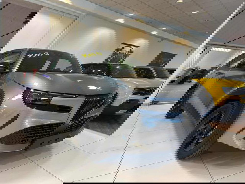 Alfa Romeo Junior nuova a Vercelli (12)