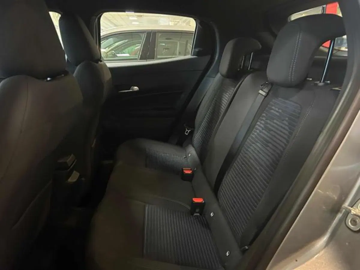 Alfa Romeo Junior nuova a Vercelli (7)