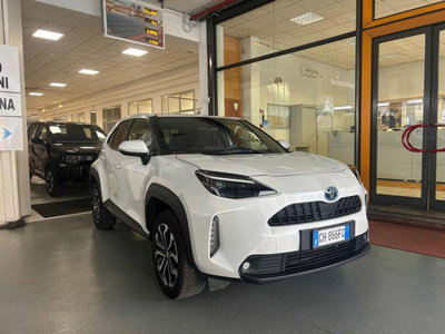 Toyota Yaris Cross 1.5 Hybrid 5p. E-CVT AWD-i Lounge del 2022 usata a Vercelli
