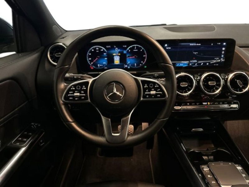 Mercedes-Benz GLA SUV usata a Avellino (11)