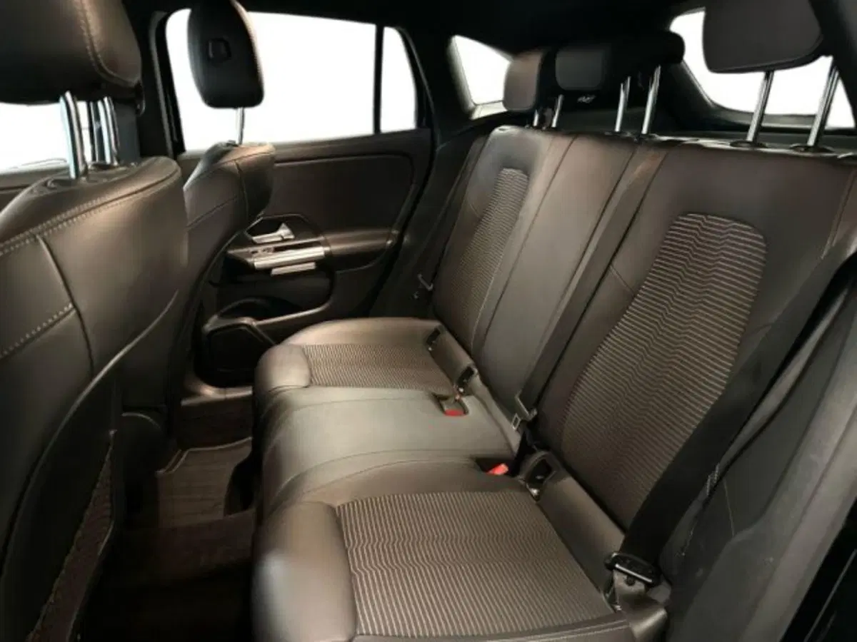 Mercedes-Benz GLA SUV usata a Avellino (15)