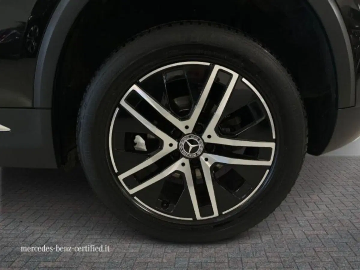 Mercedes-Benz GLA SUV usata a Avellino (16)