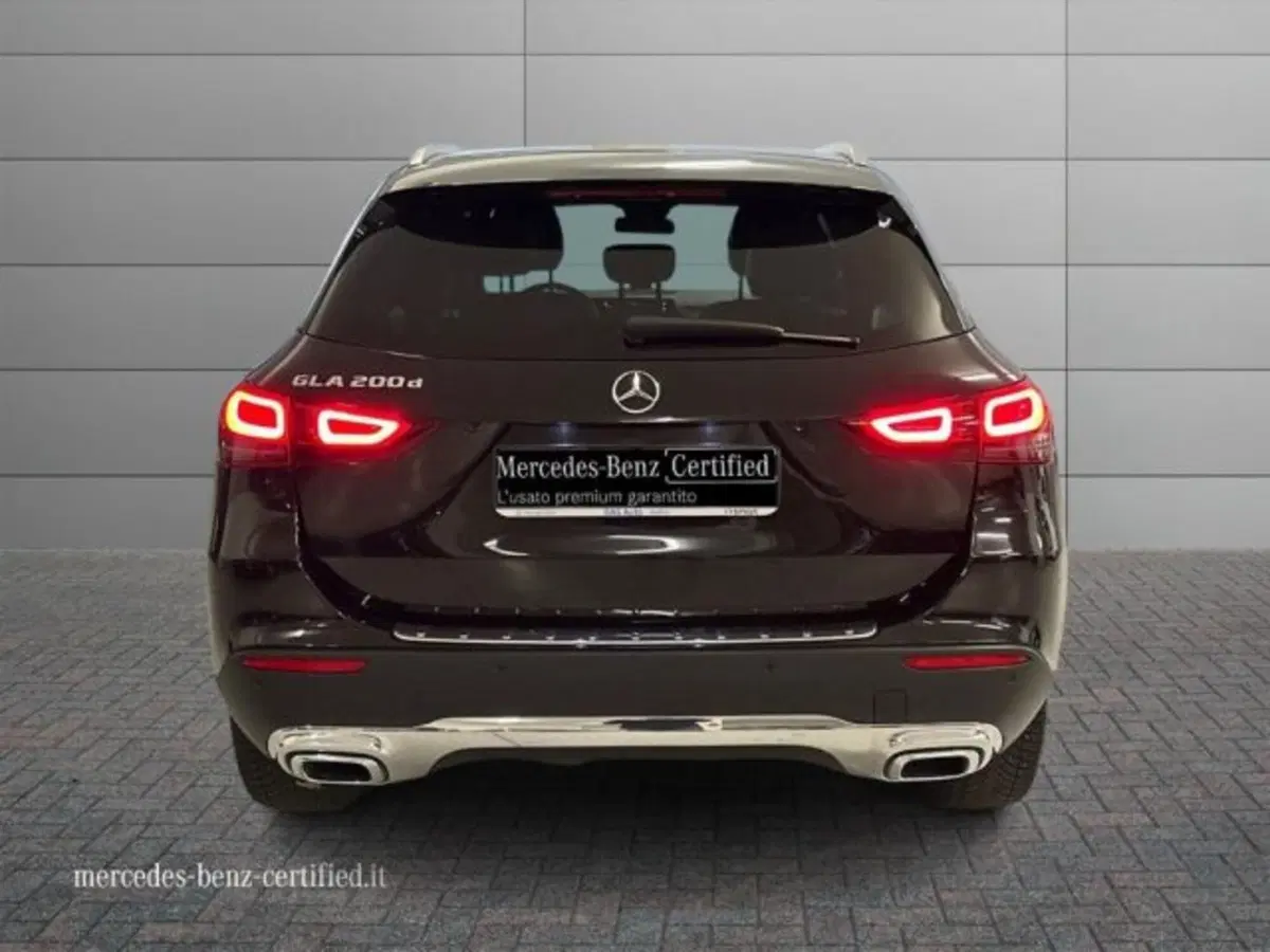 Mercedes-Benz GLA SUV usata a Avellino (4)