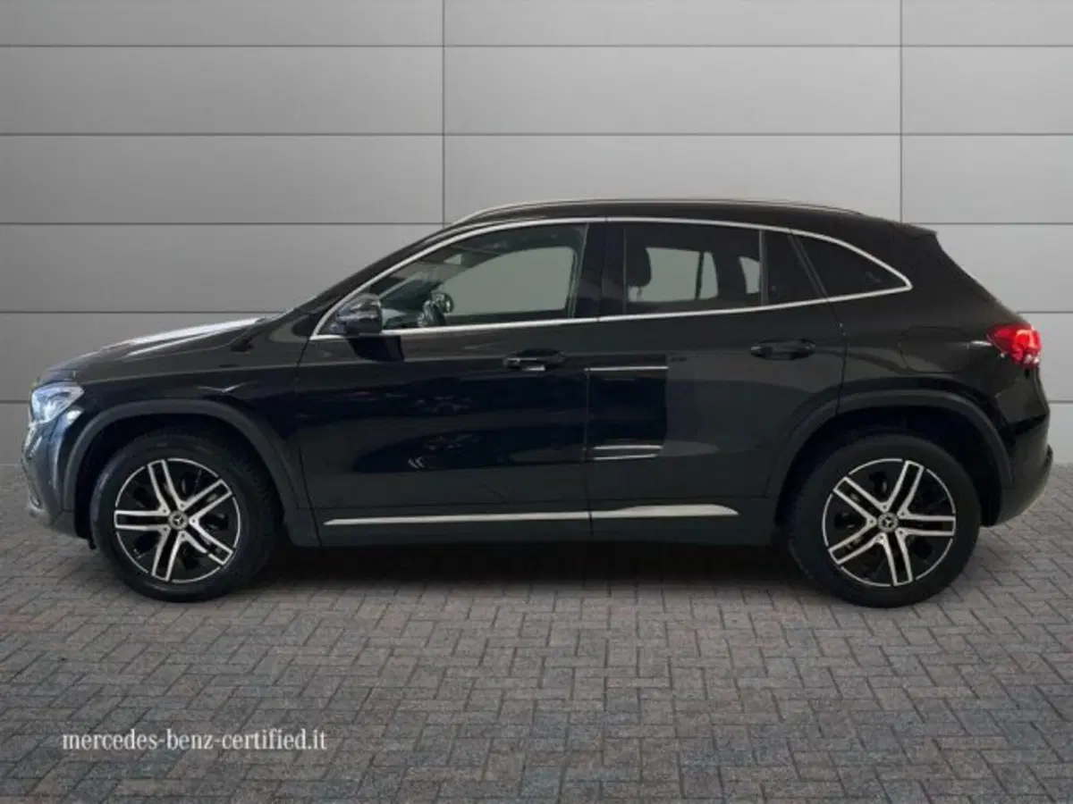 Mercedes-Benz GLA SUV usata a Avellino (6)