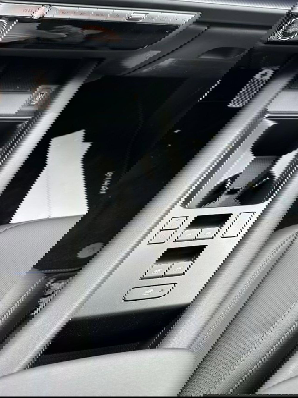 Hyundai Ioniq 5 nuova a Savona (18)