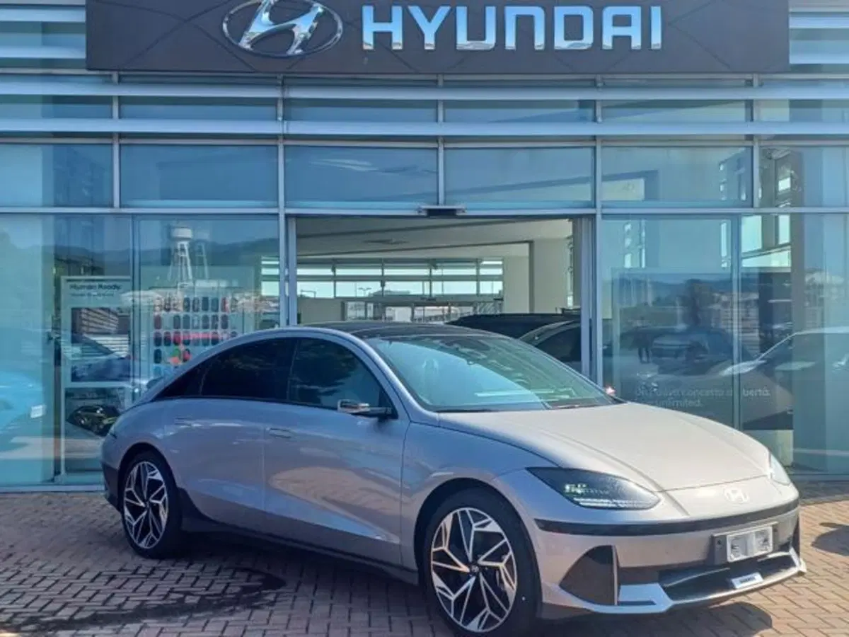 Hyundai Ioniq 5 nuova a Savona (2)