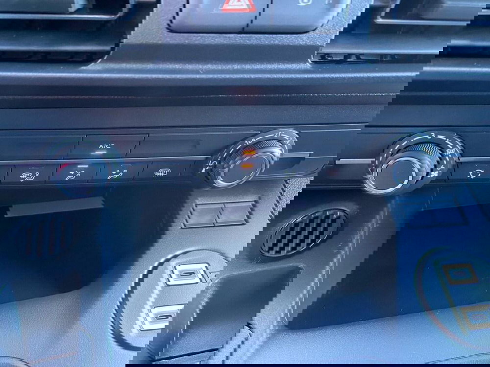 Peugeot Partner Furgone nuova a Torino (10)