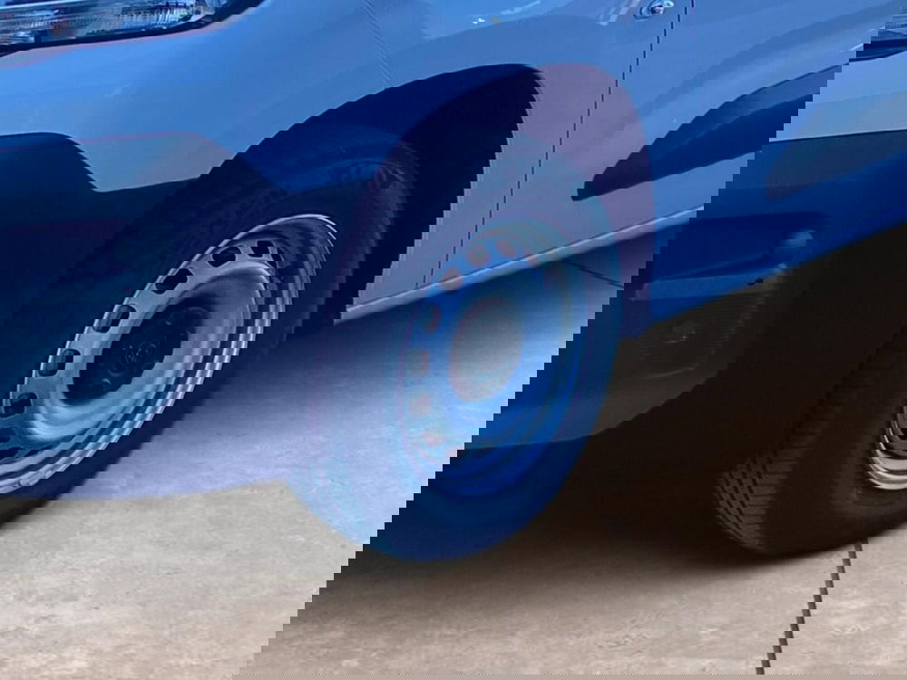 Peugeot Partner Furgone nuova a Torino (15)