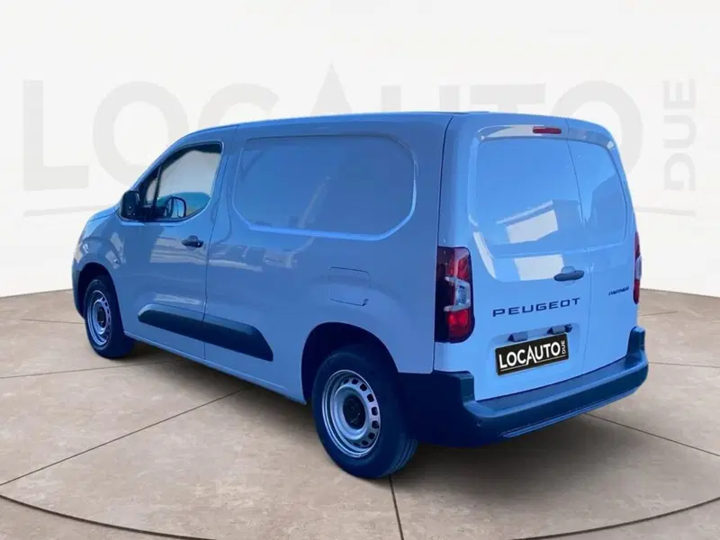 Peugeot Partner Furgone nuova a Torino (5)