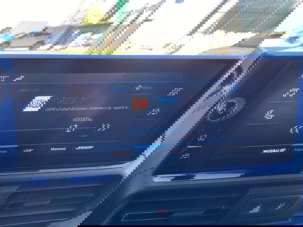 Peugeot Partner Furgone nuova a Torino (9)