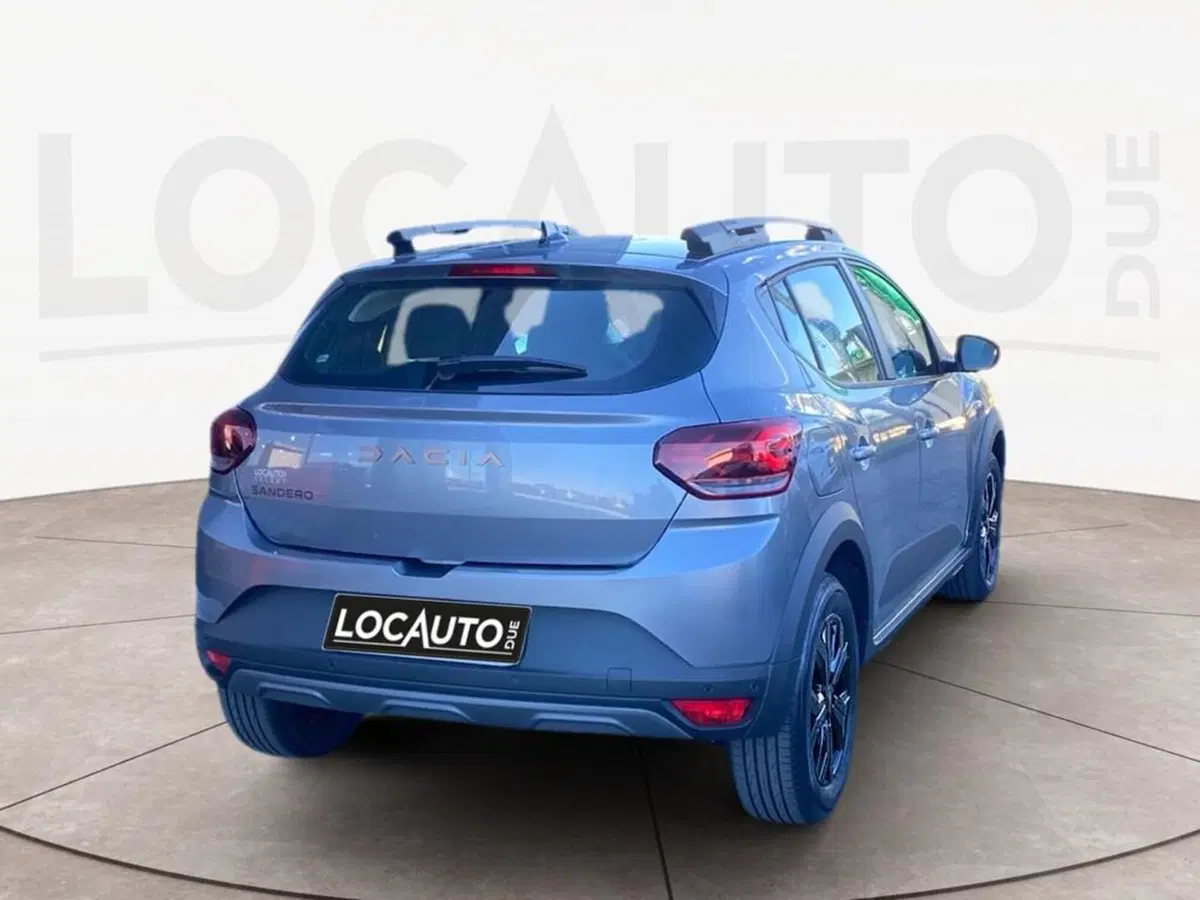 Dacia Sandero Stepway nuova a Torino (4)