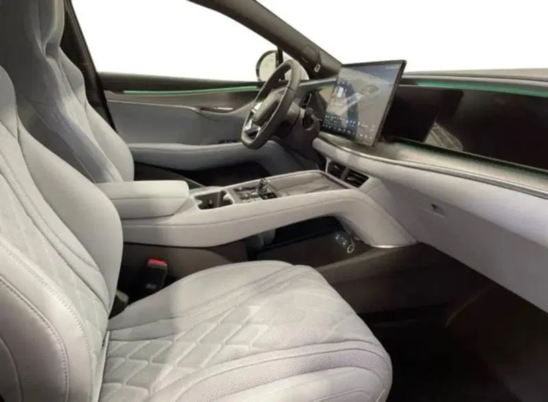 Byd Sealion nuova a Bologna (10)