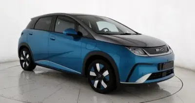 Byd Dolphin 60,4 kWh Design nuova a Castenaso