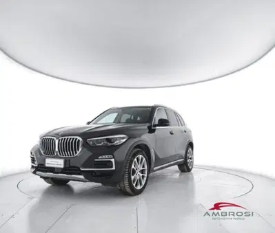 BMW X5 xDrive30d 48V xLine del 2020 usata a Corciano