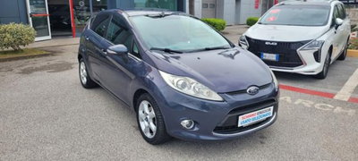 Ford Fiesta 1.4 TDCi 70CV 5 porte Titanium del 2011 usata a Monte di Procida