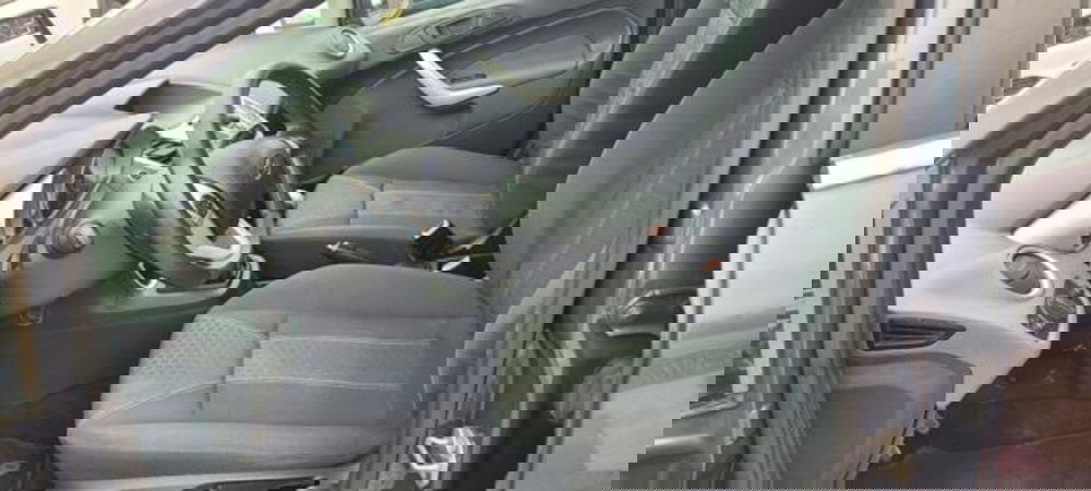 Ford Fiesta usata a Napoli (6)