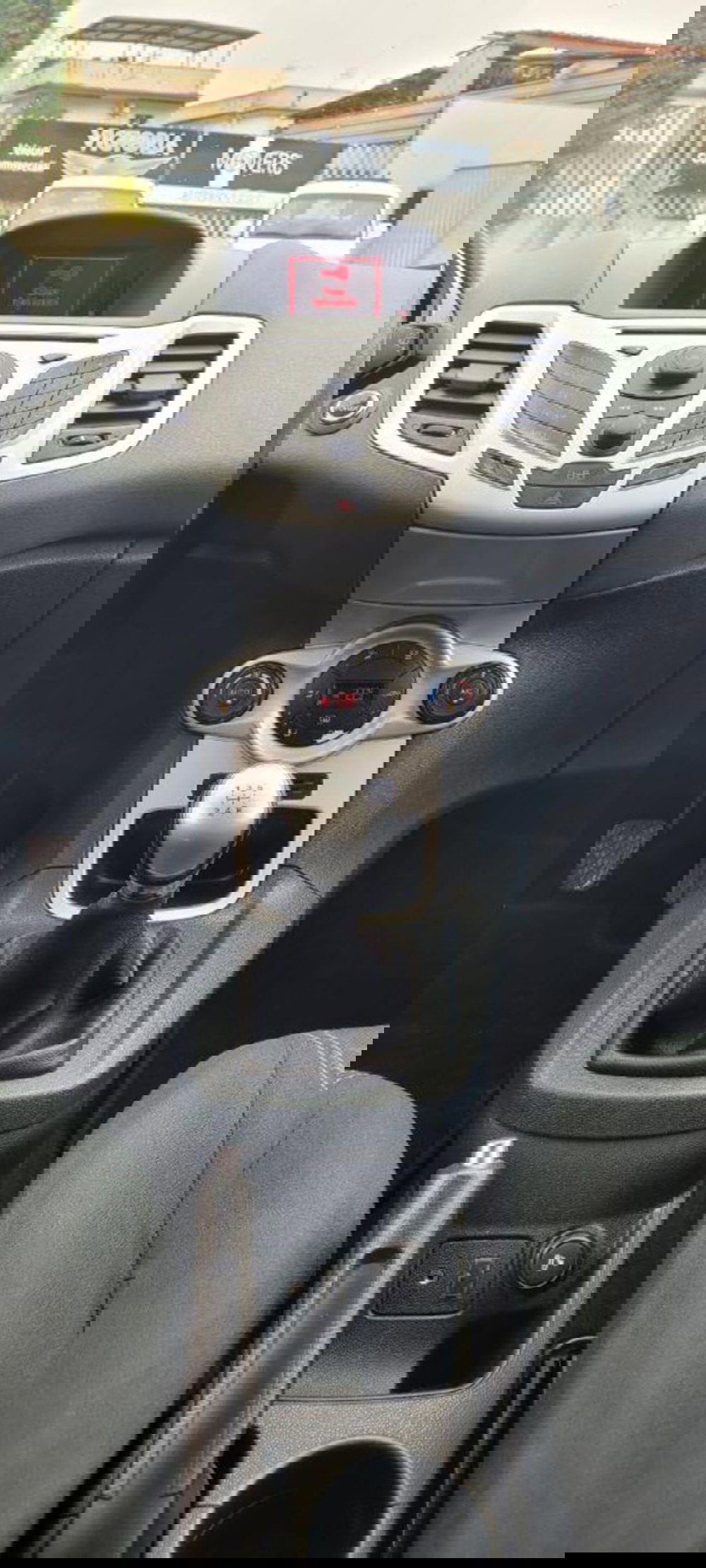 Ford Fiesta usata a Napoli (9)