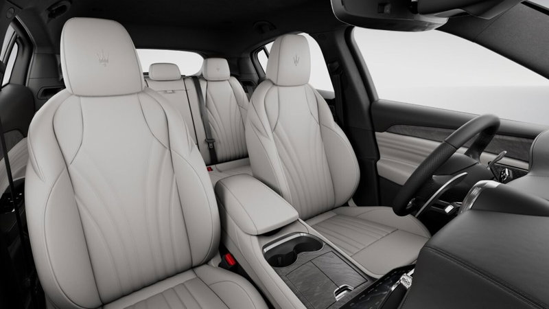 Maserati Grecale nuova a Perugia (6)