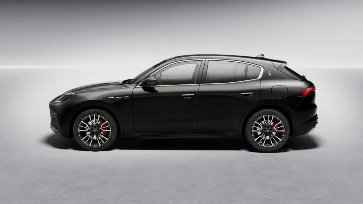 Maserati Grecale nuova a Perugia (3)
