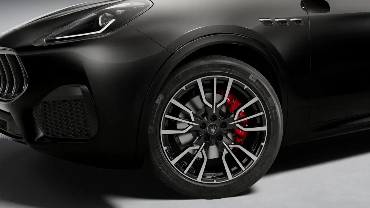 Maserati Grecale nuova a Perugia (4)