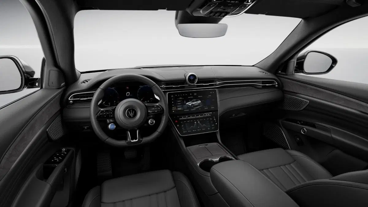 Maserati Grecale nuova a Perugia (5)