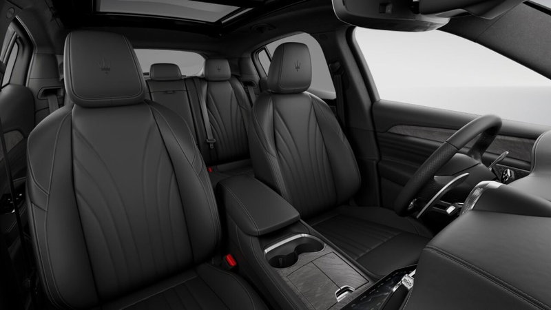 Maserati Grecale nuova a Perugia (6)