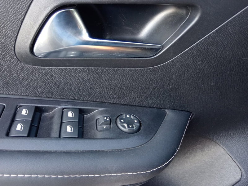 Peugeot 208 usata a Alessandria (20)