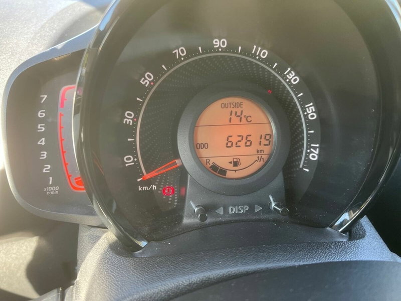 Toyota Aygo usata a Lecco (10)