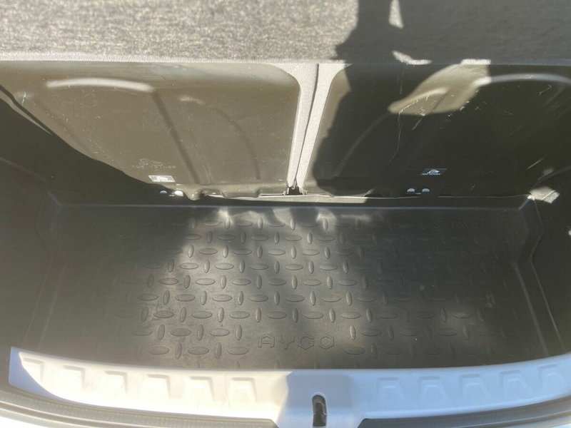 Toyota Aygo usata a Lecco (13)