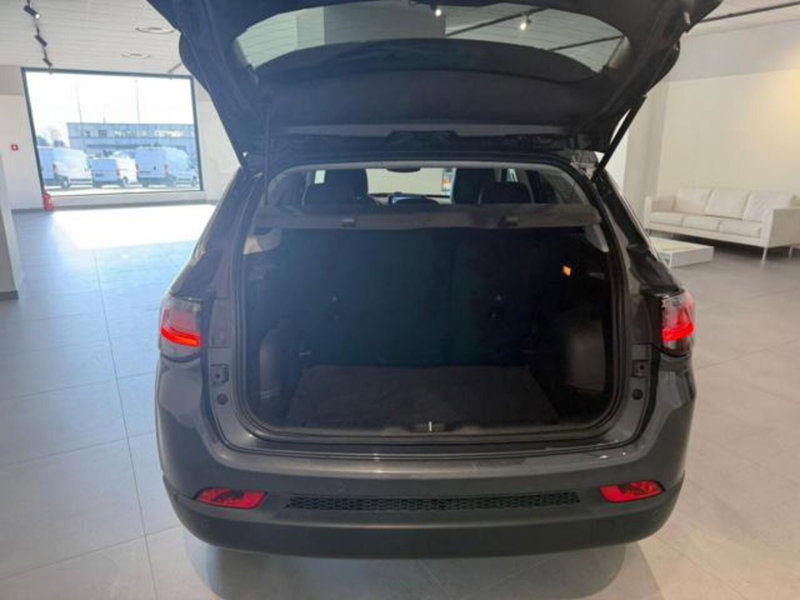 Jeep Compass usata a Salerno (20)