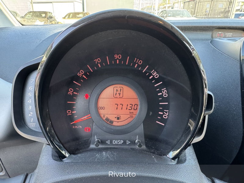 Peugeot 108 usata a Como (9)