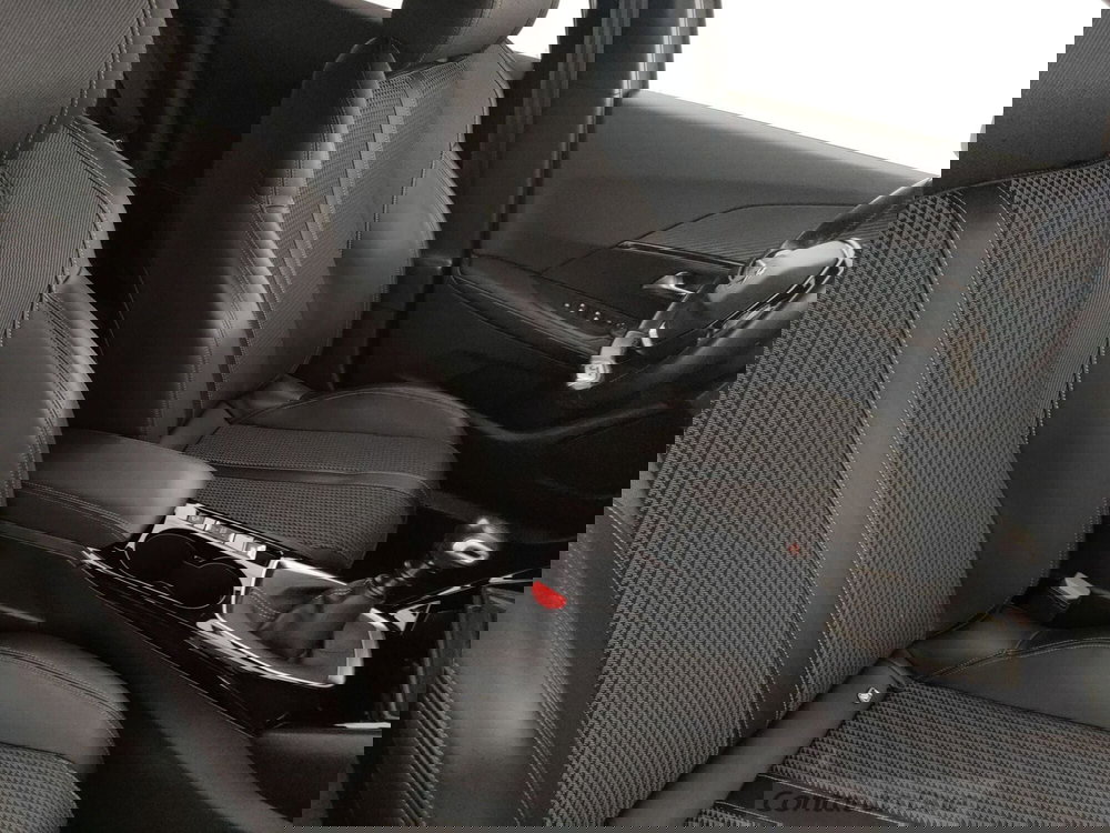 Peugeot 2008 usata a Caserta (16)