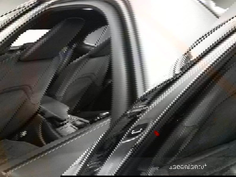 Lexus UX usata a Salerno (11)