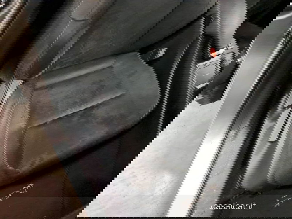 Lexus UX usata a Salerno (13)