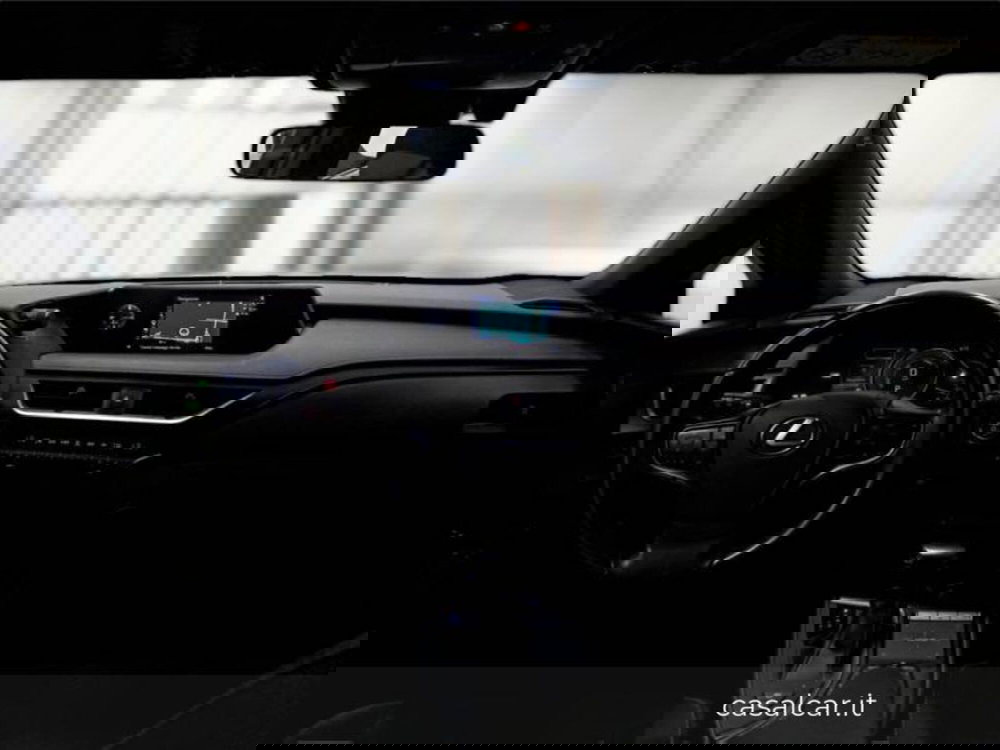 Lexus UX usata a Salerno (8)
