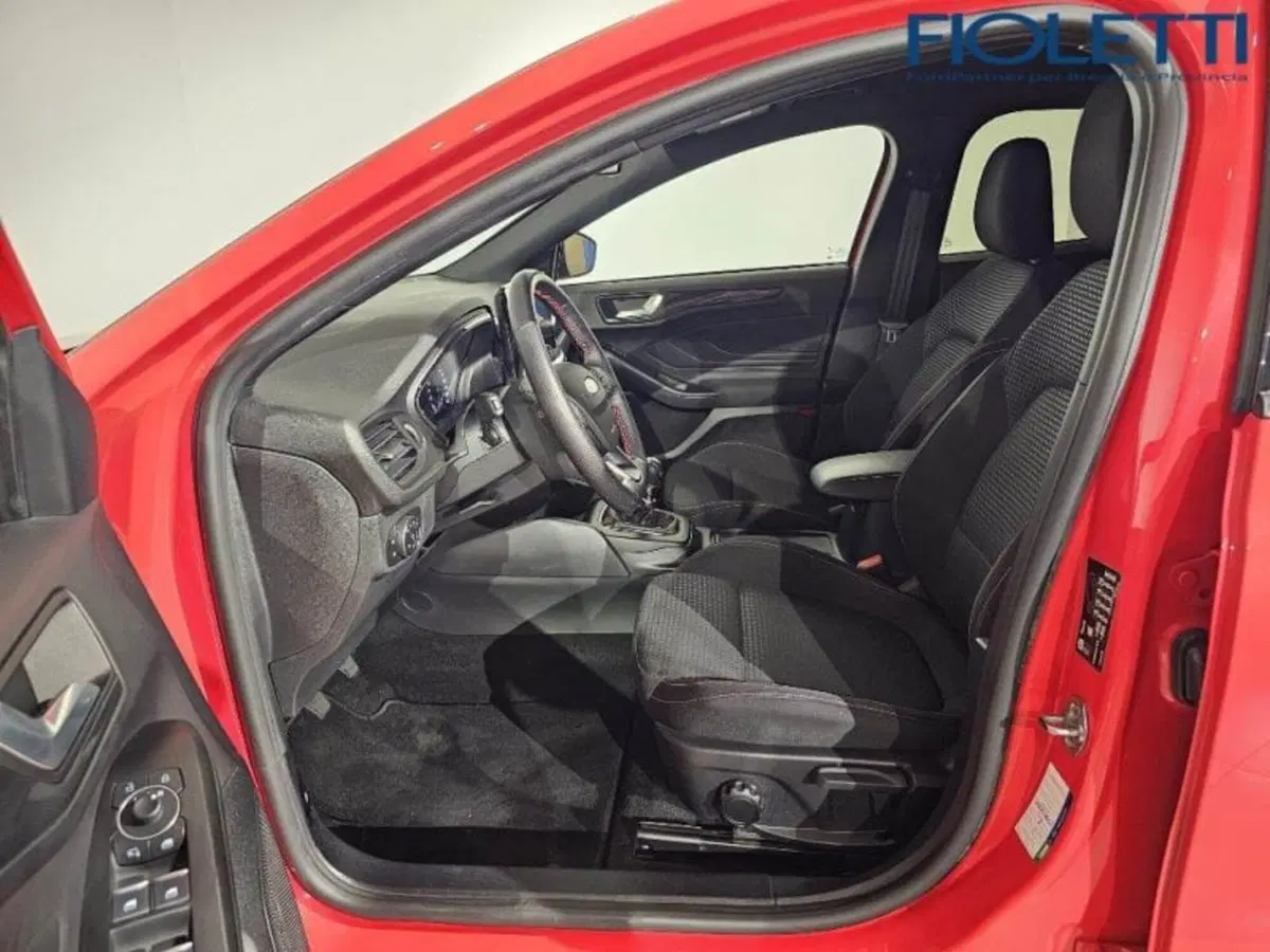 Ford Focus Station Wagon usata a Brescia (11)