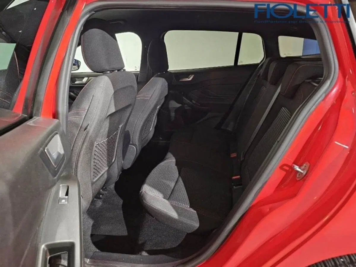 Ford Focus Station Wagon usata a Brescia (12)