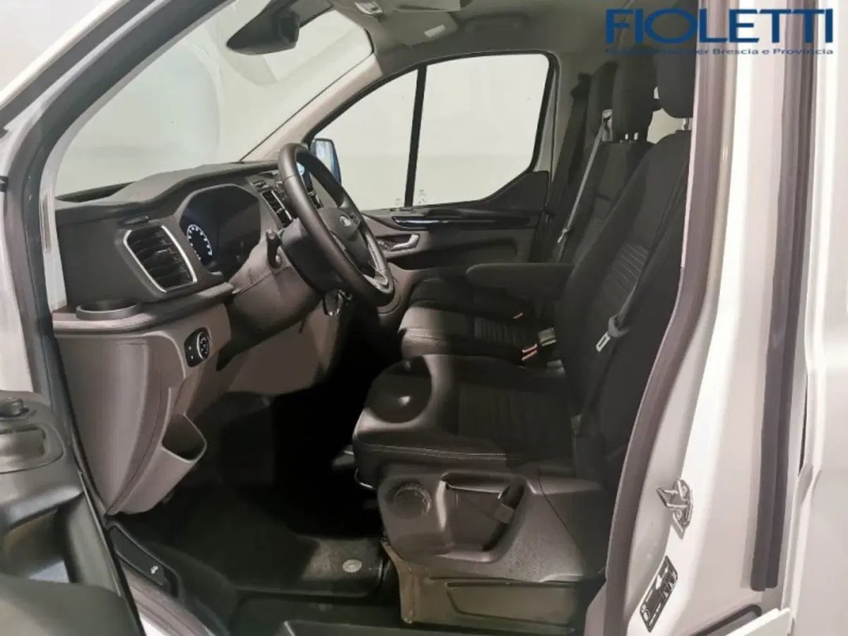 Ford Transit Custom Furgone usata a Brescia (13)