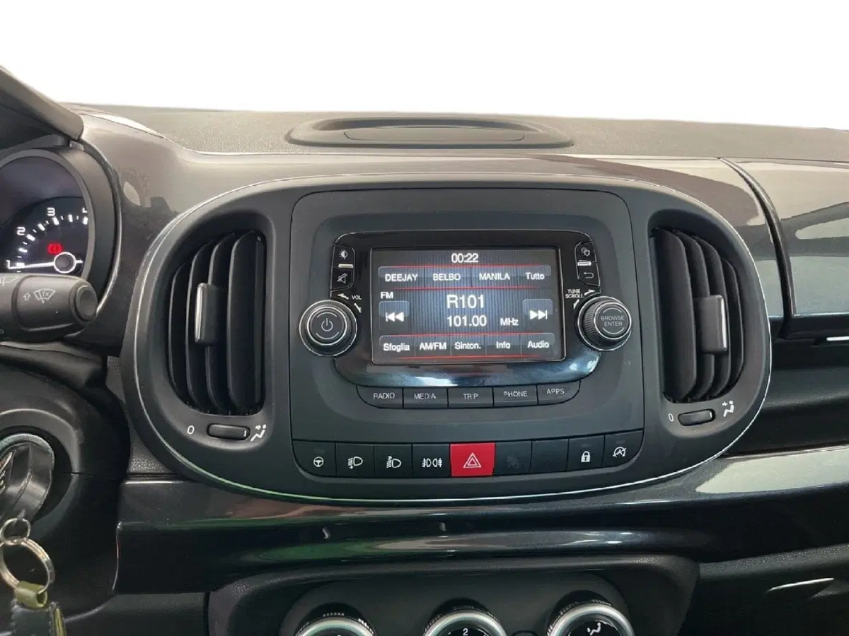 Fiat 500L usata a Torino (11)